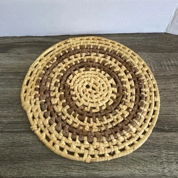 Vtg Hand  Woven Trivet - Picture 1 of 6